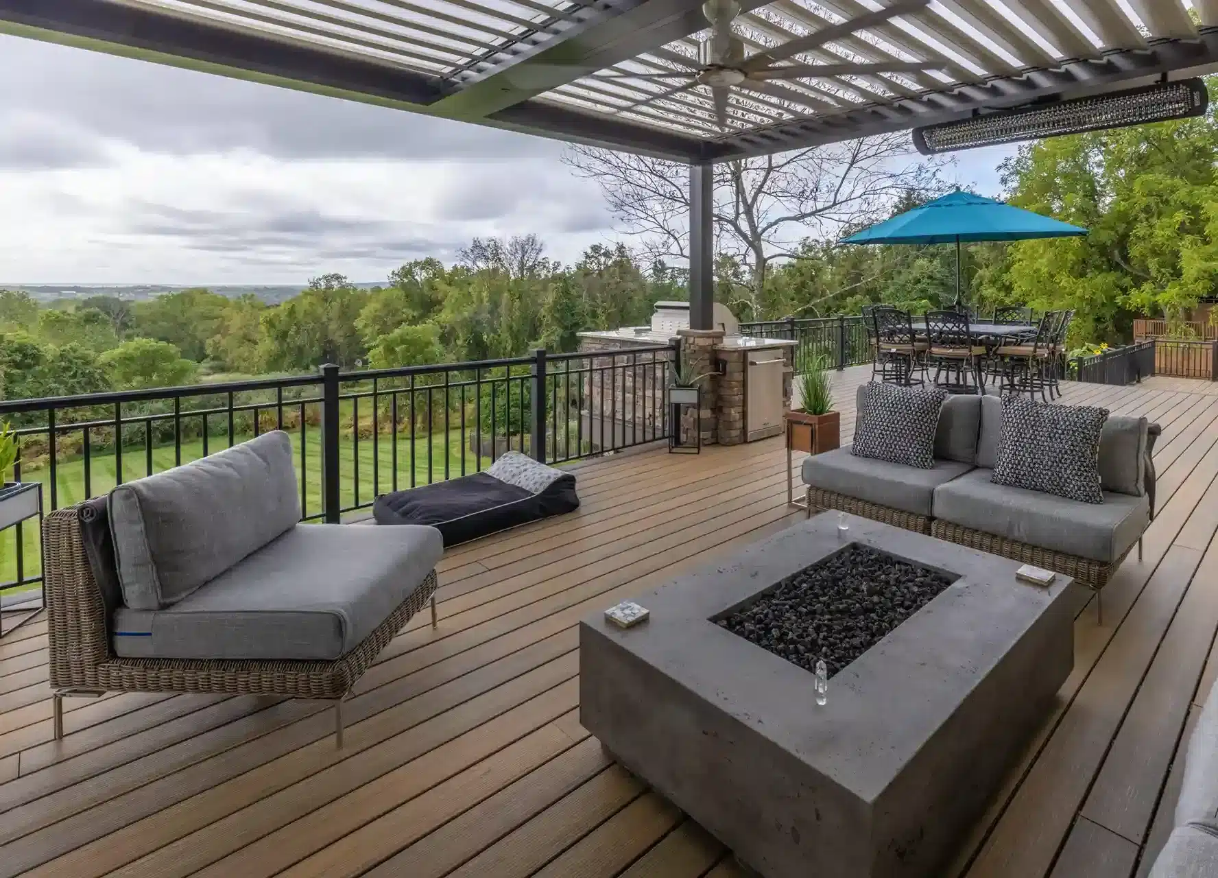 Louvered pergola installation near me - Covered Porch contractors in new jersey
